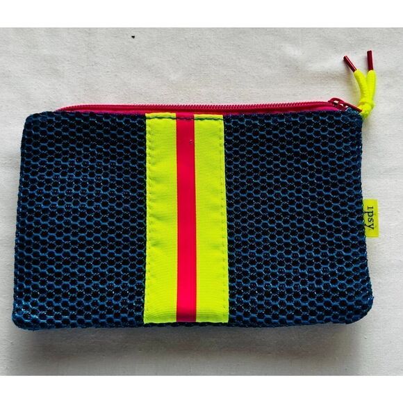 3 for $10 IPSY January 2018 Glam Makeup Bag GAME FACE - Picture 1 of 3